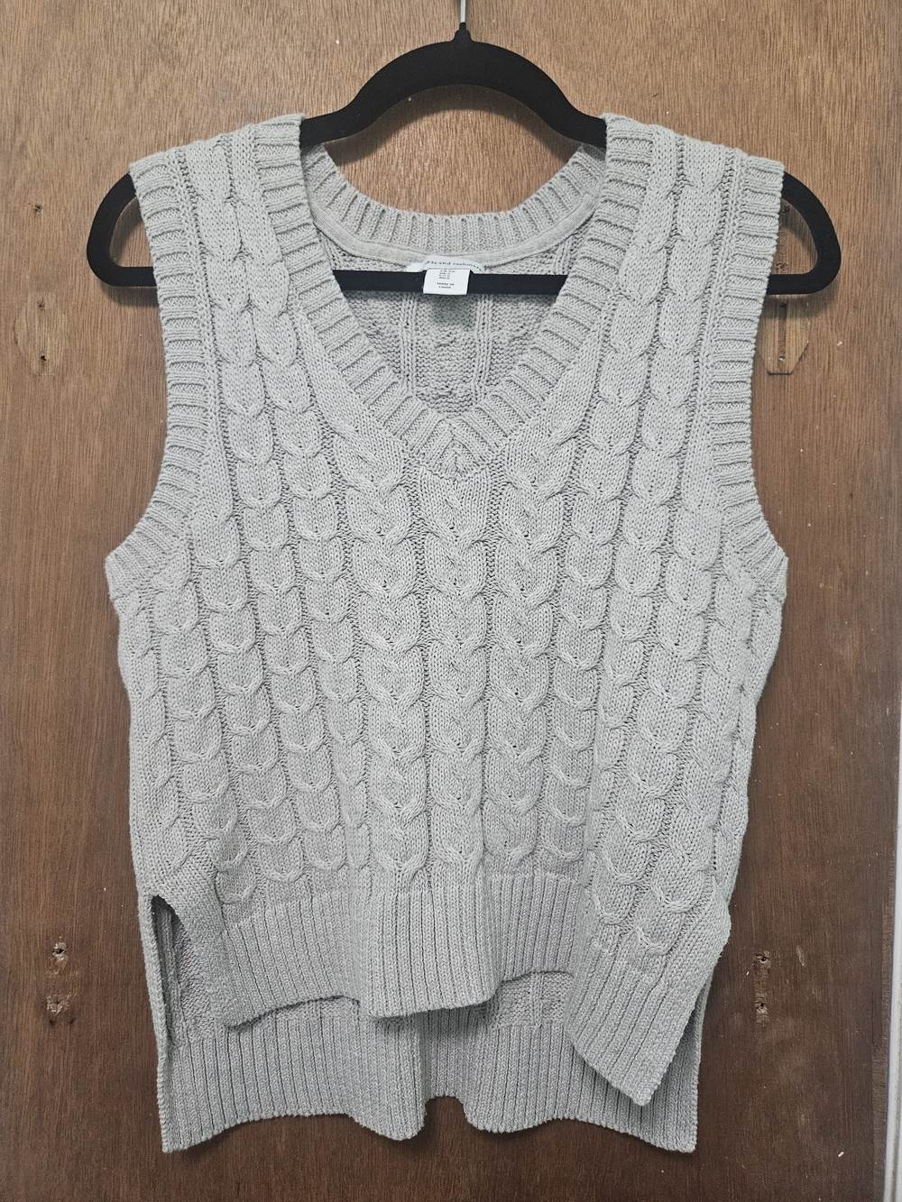 cupcakes & cashmere Light Gray Cable-Knit V-Neck Sweater Vest